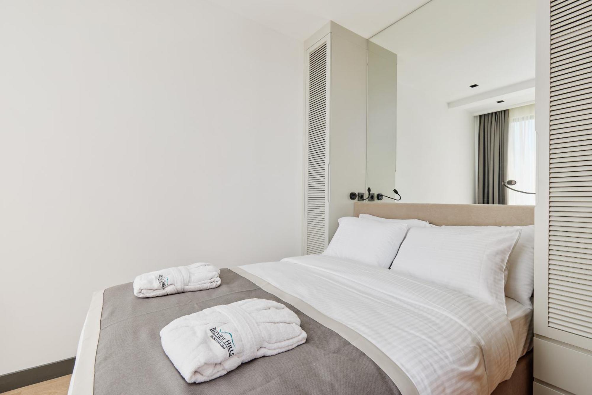 Bayview Hills Luxury Residences Tivat Exterior foto